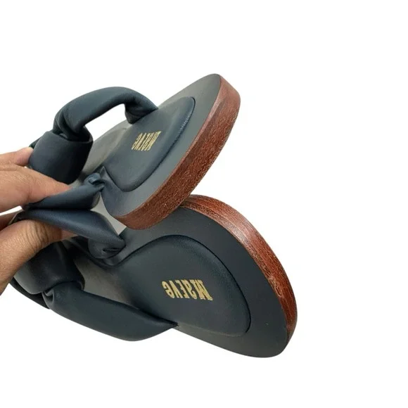 Anthropologie Maeve NEW Puffy Leather Navy Blue Flat Sandals Size 8 - Picture 4 of 6